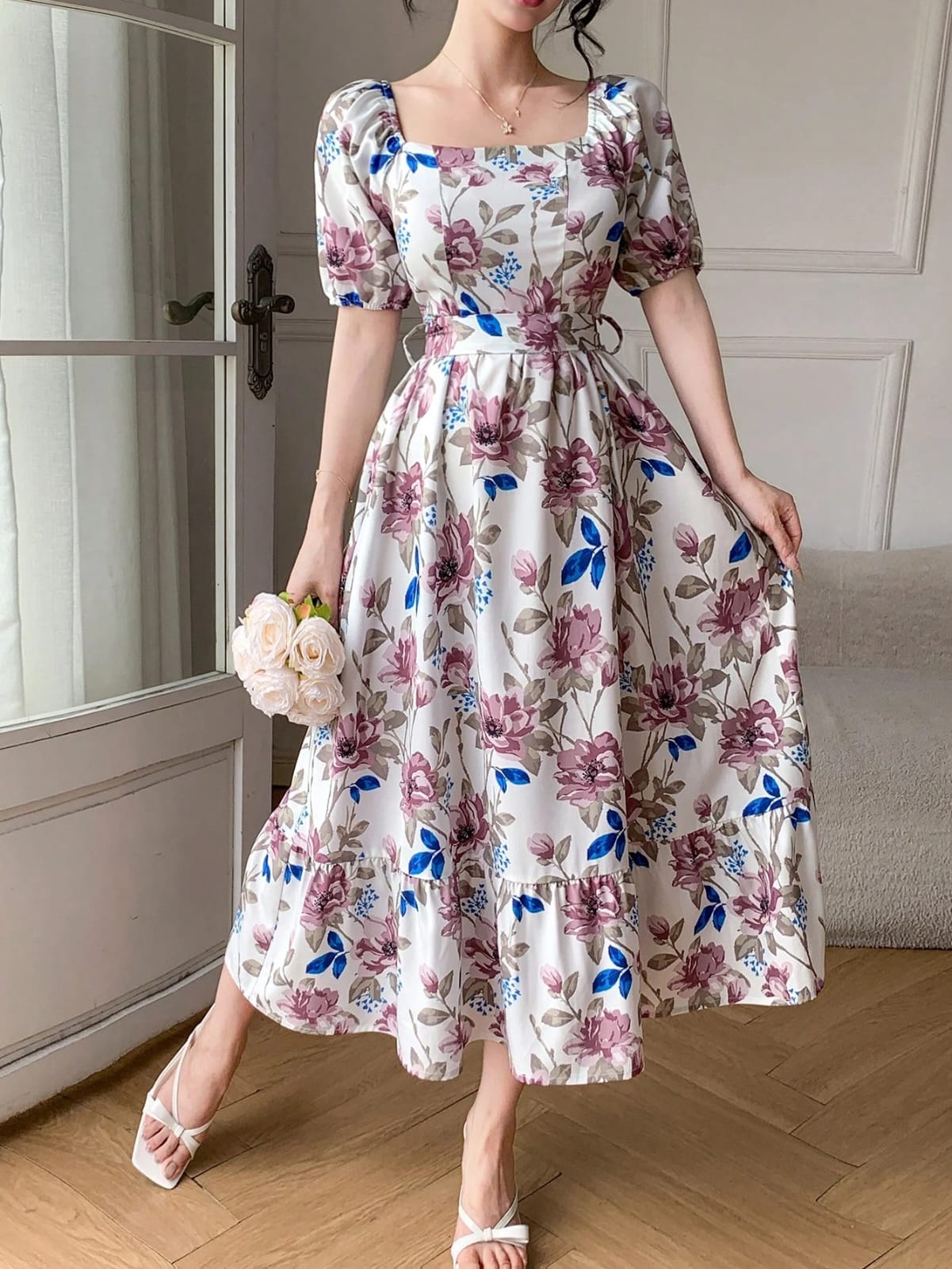 VESTIDO DE MUJER CON ESTAMPADO FLORAL