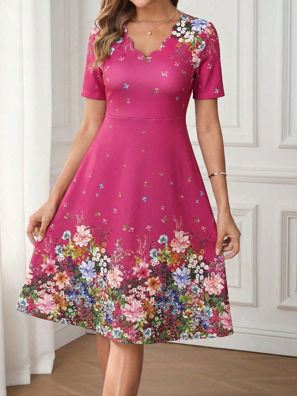 VESTIDO DE MUJER CON ESTAMPADO FLORAL