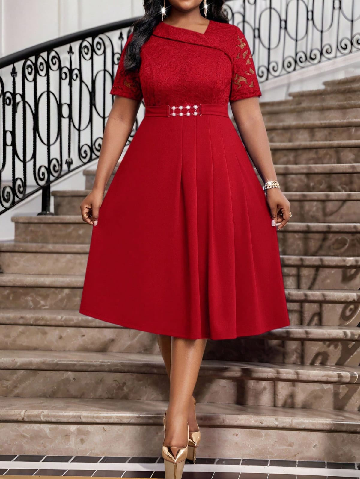 VESTIDO DE MUJER CON MANGAS DE ENCAJE