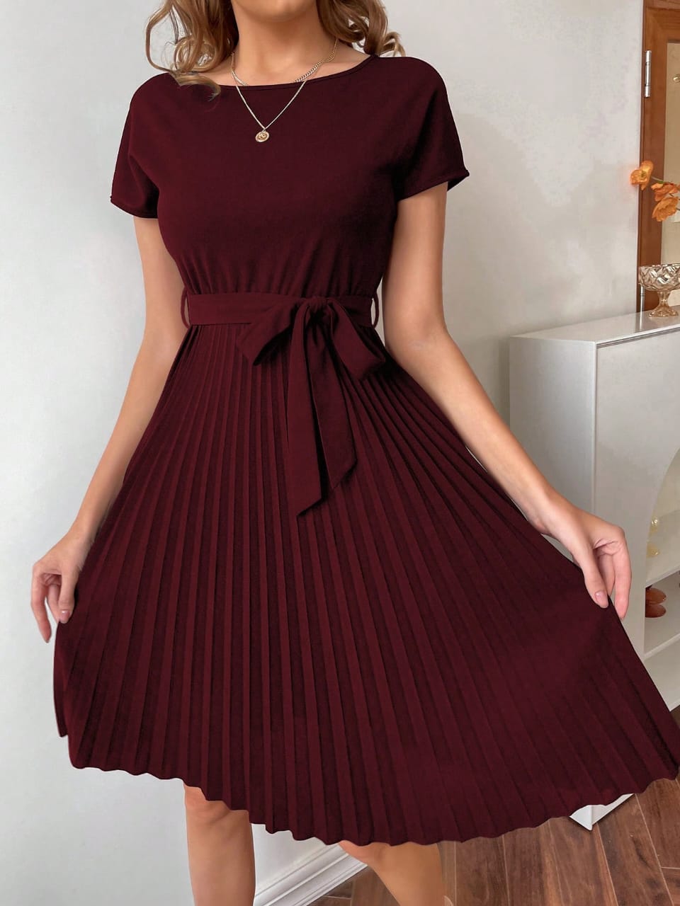 VESTIDO DE MUJER CON DOBLADILLO