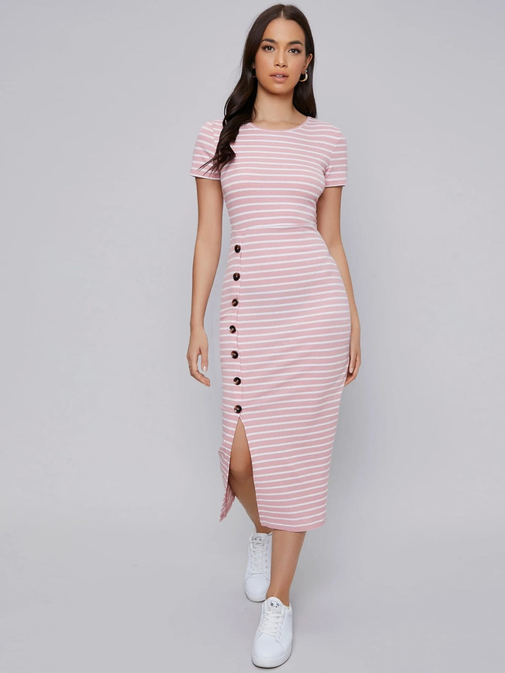 VESTIDO DE MUJER CON BOTONES Y ABERTURA
