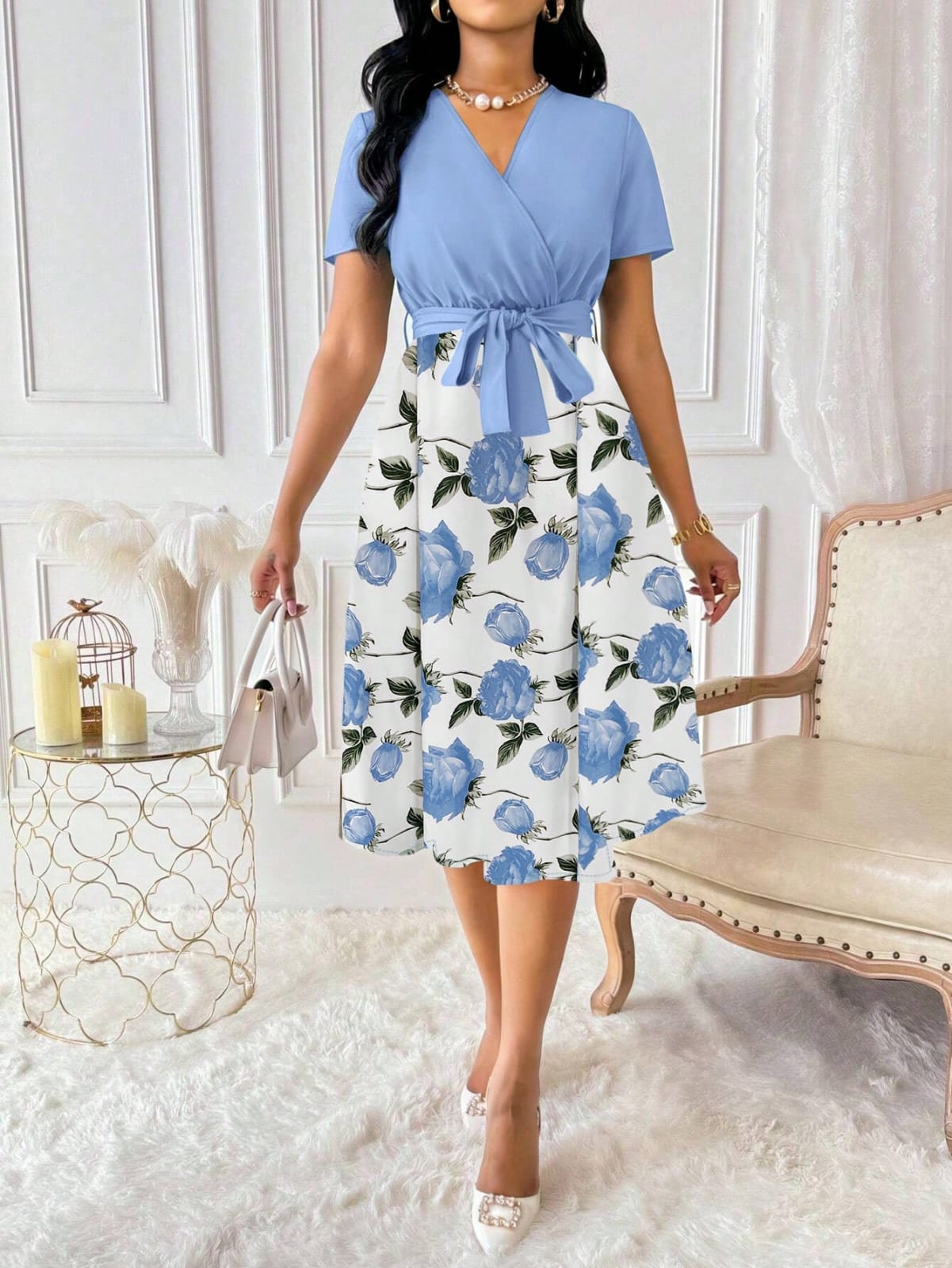 VESTIDO DE MUJER CUELLO V CON ESTAMPADO FLORAL