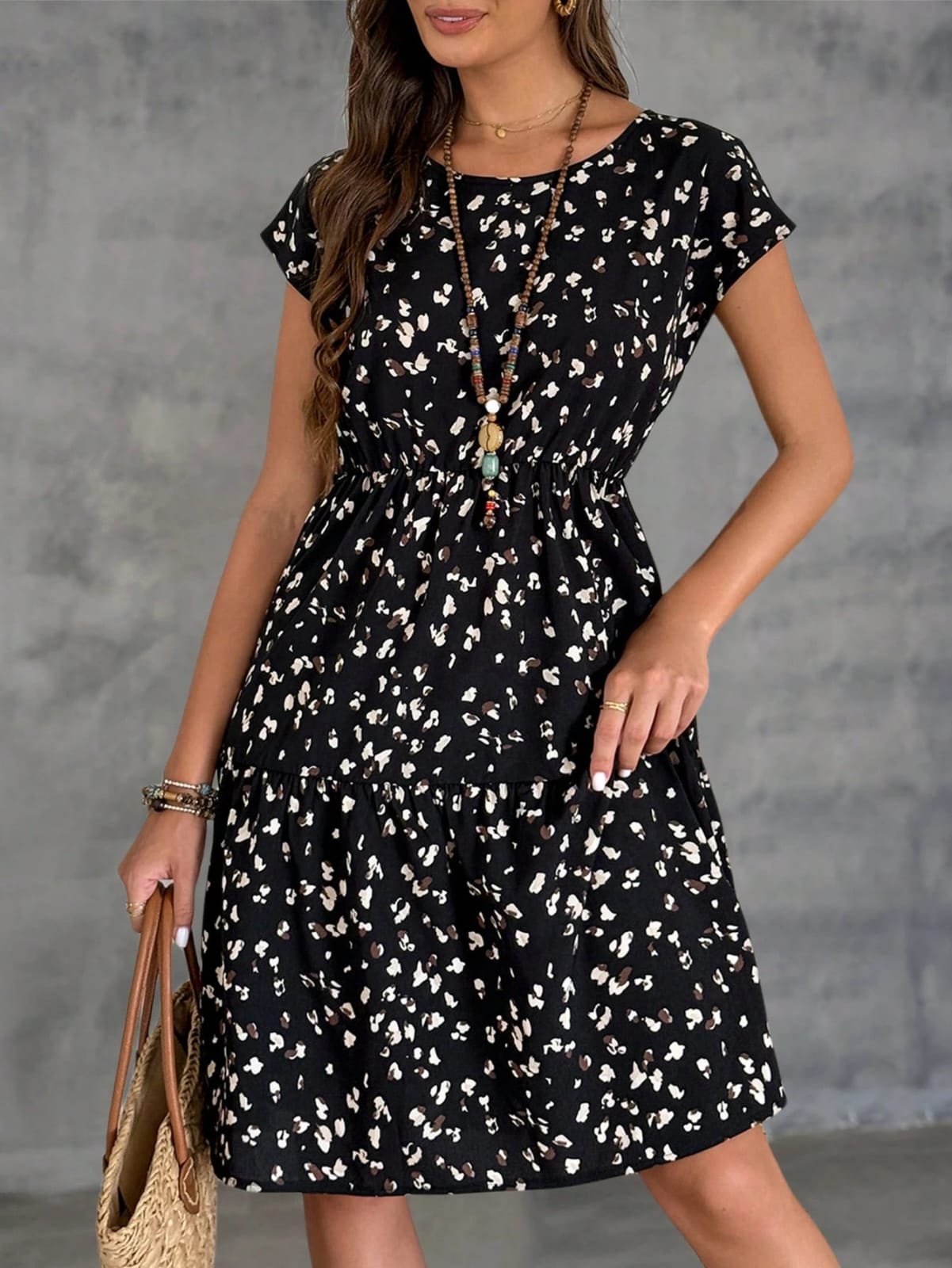 VESTIDO DE MUJER CON ESTAMPADO FLORAL MANGA CORTA