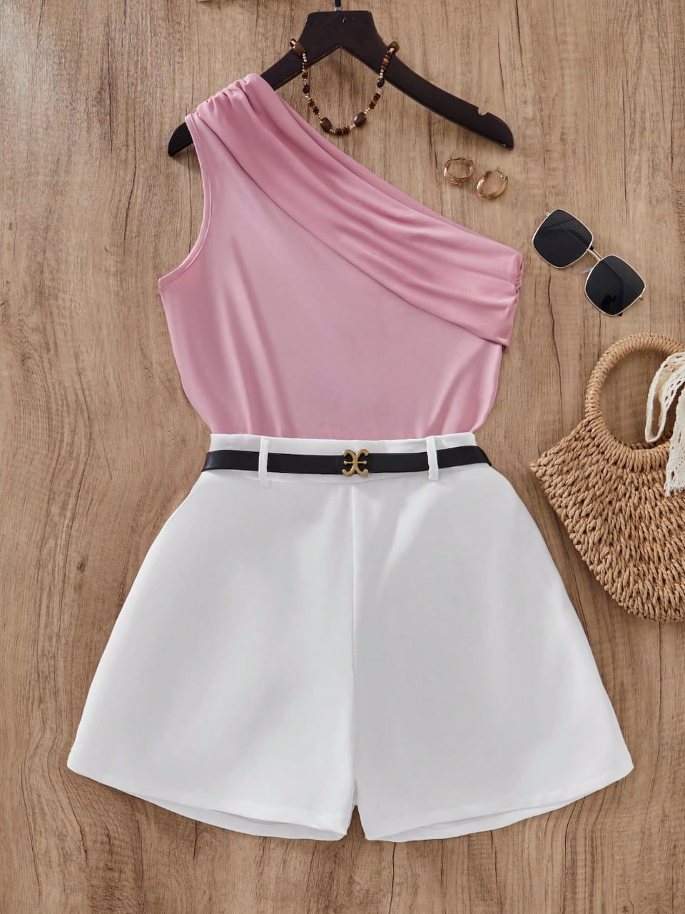 COMJUNTO DE SHORTS Y BLUSA DE 1 MANGA
