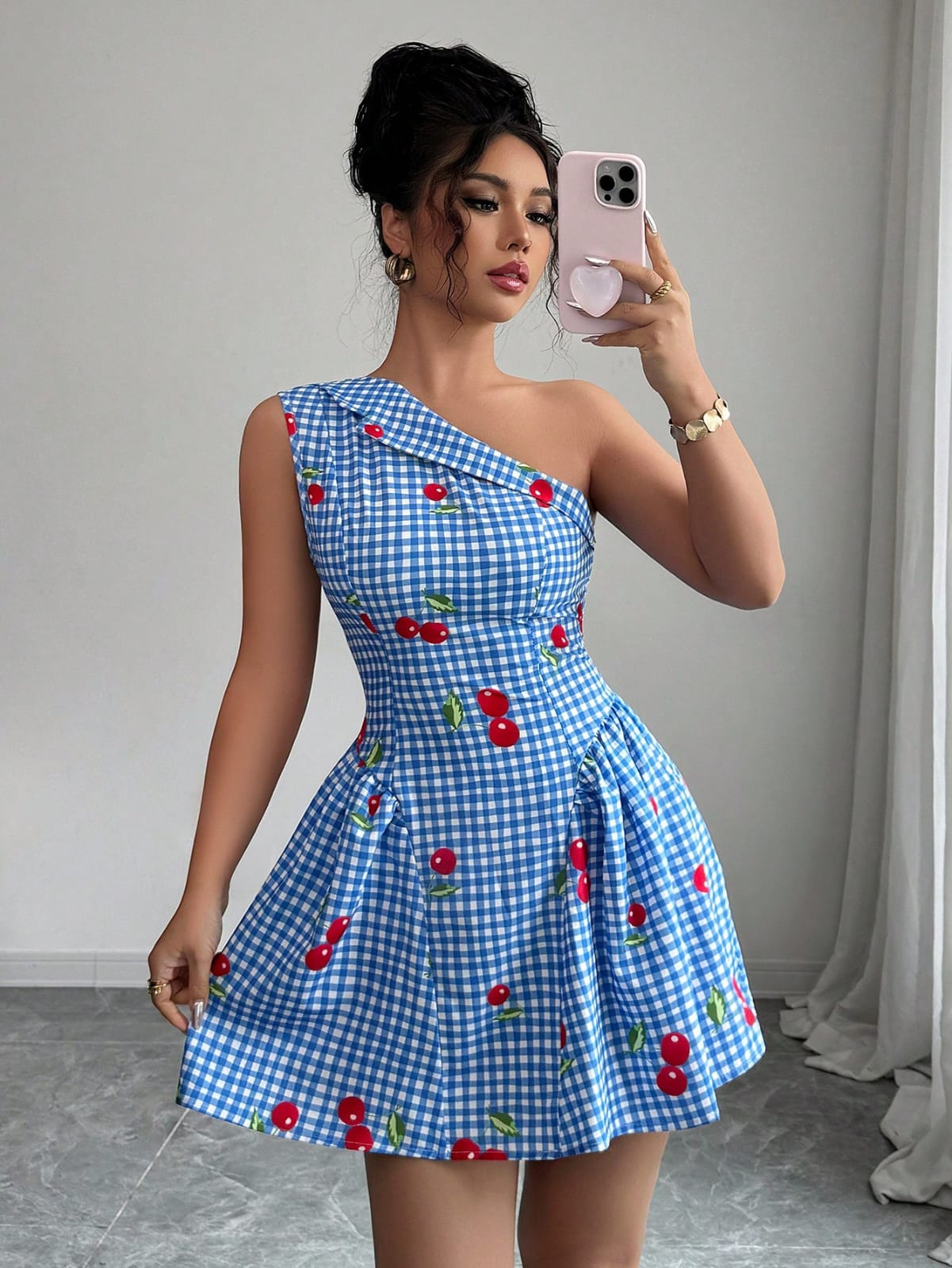 VESTIDO DE MUJER CON ESTAMPADO DE CEREZA