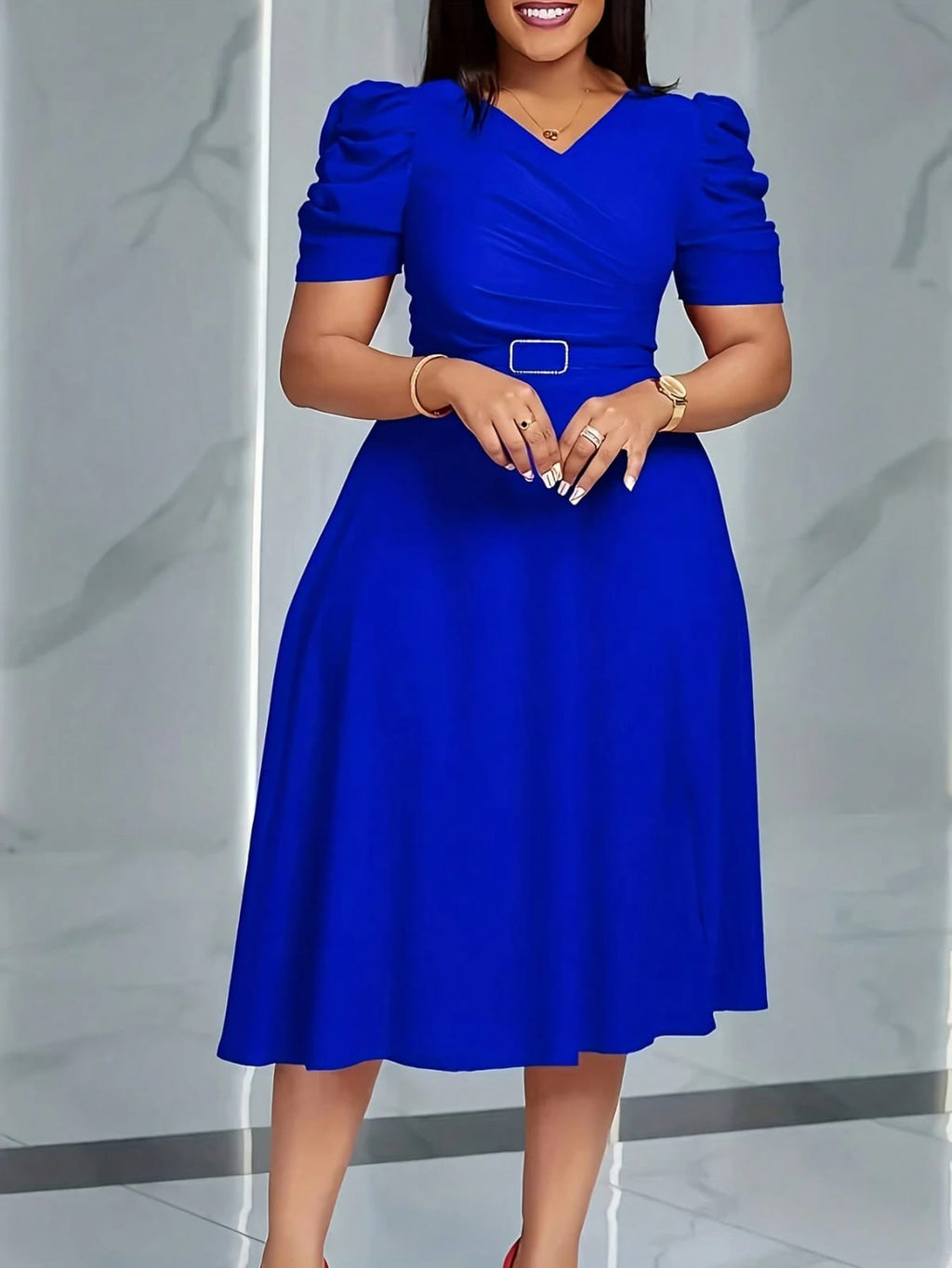 VESTIDO DE MUJER CON CUELLO V