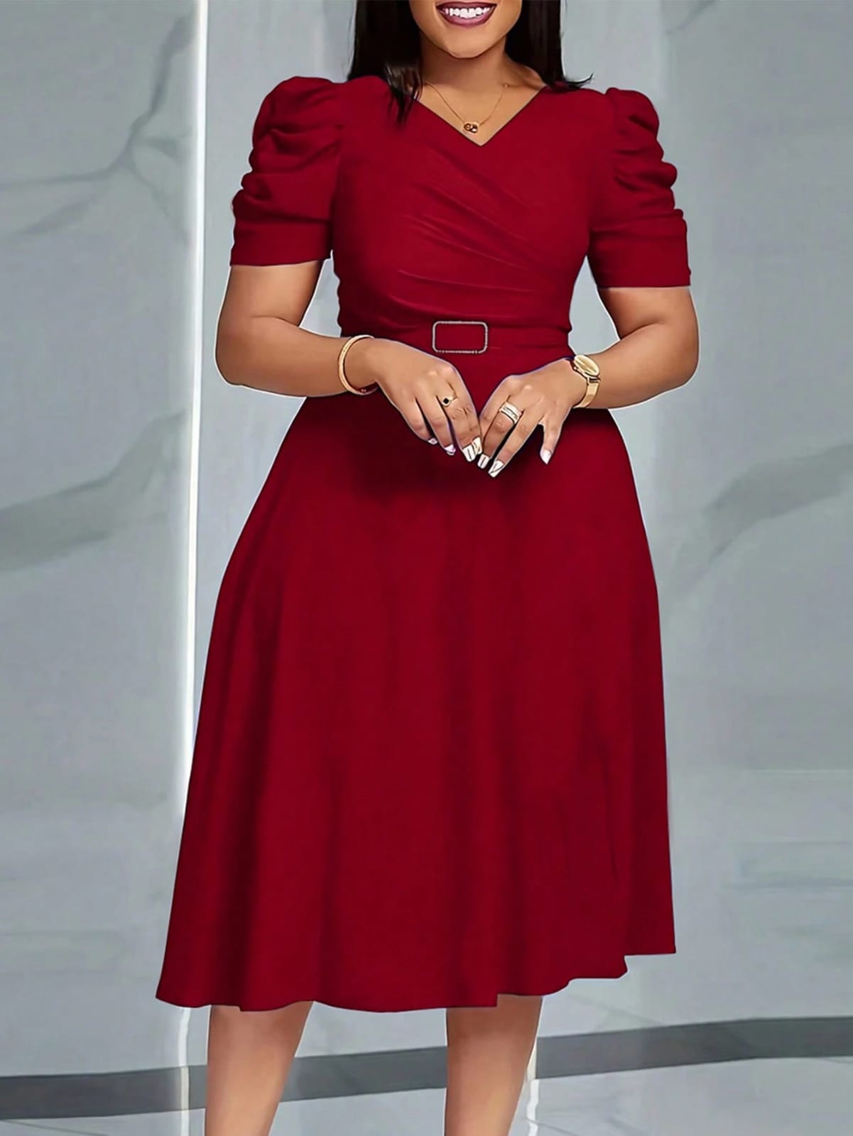 VESTIDO DE MUJER CON CUELLO V
