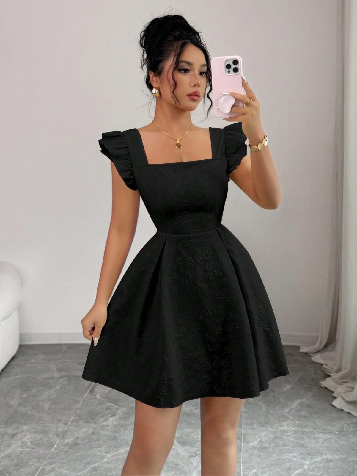 VESTIDO DE MUJER CON TEXTURA FLORAL