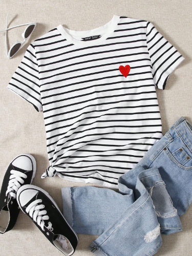 CAMISA RAYADA CON CORAZON ROJO