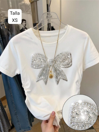 CAMISA DE MUJER CON DISEÑO DE CHONGO