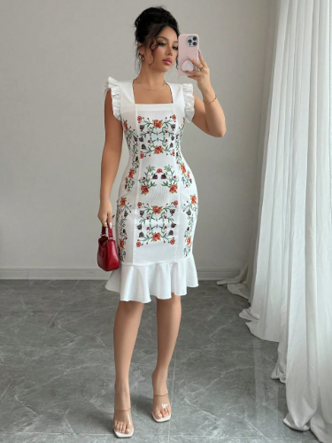 VESTIDO BLANCO CON DISEÑO DE FLORES TALLA M 0006875
