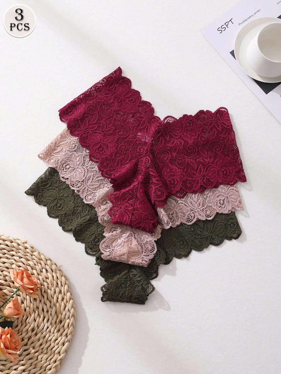 SET DE 3 PANTYS DE ENCAJE