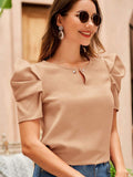 CAMISA DE DAMA CON MANGA Y ABERTURA EN EL CUELLO
