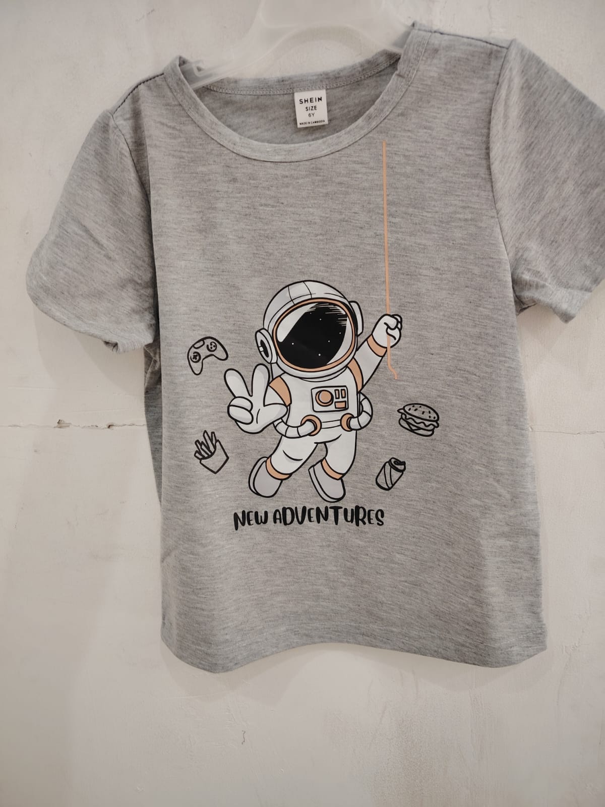 CAMISA GRIS DE ASTRONAUTA TALLA 6 AÑOS 0007587