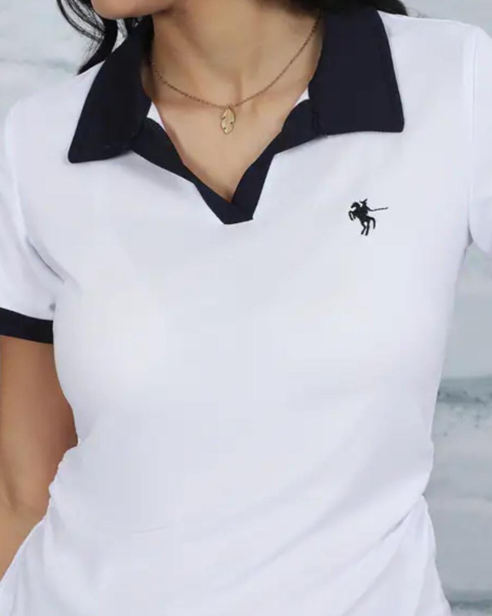CAMISA DE MUJER CASUAL CON CUELLO AZUL