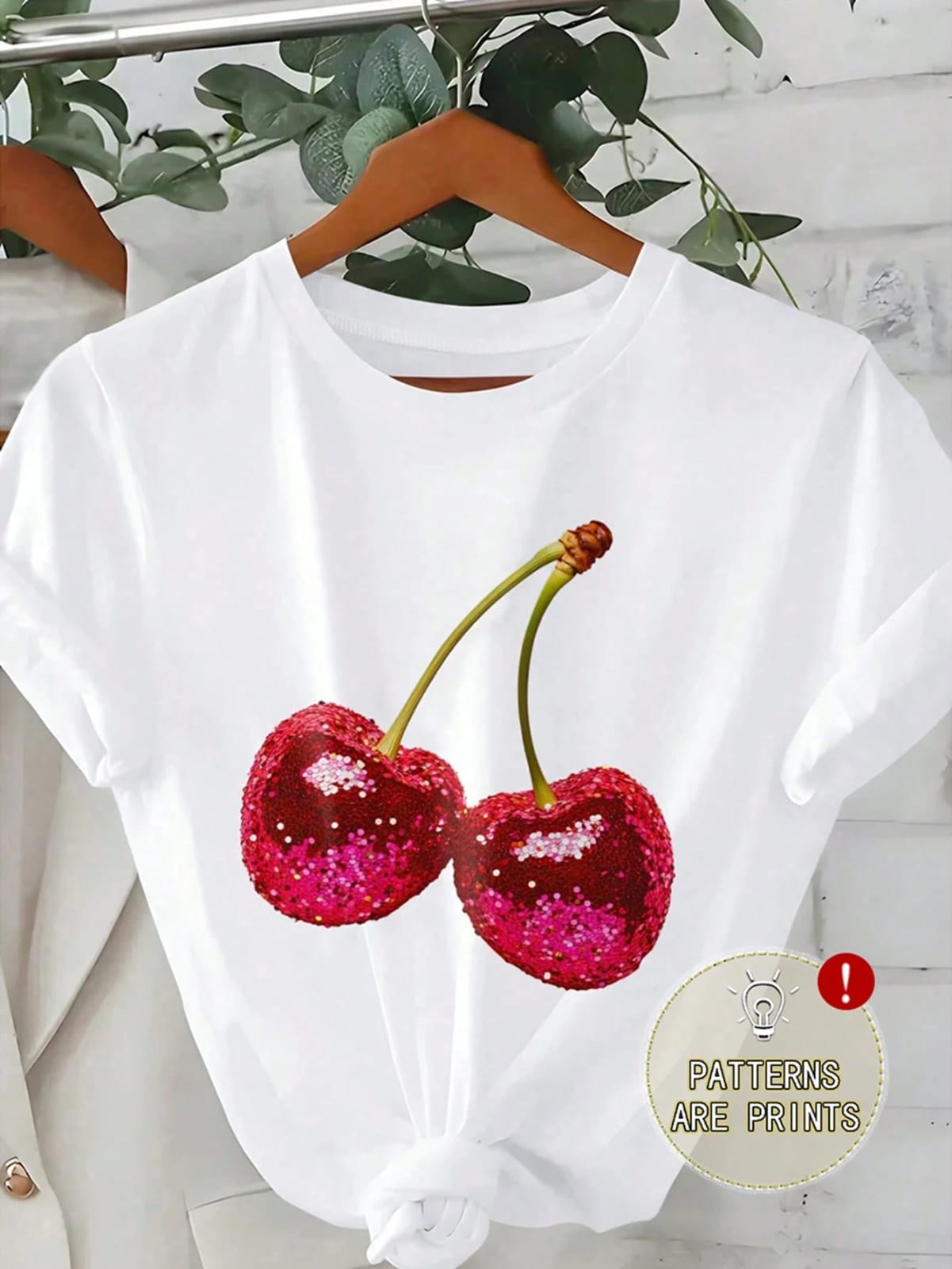 CAMISA BLANCA CON DIBUJO DE CEREZAS DE MUJER