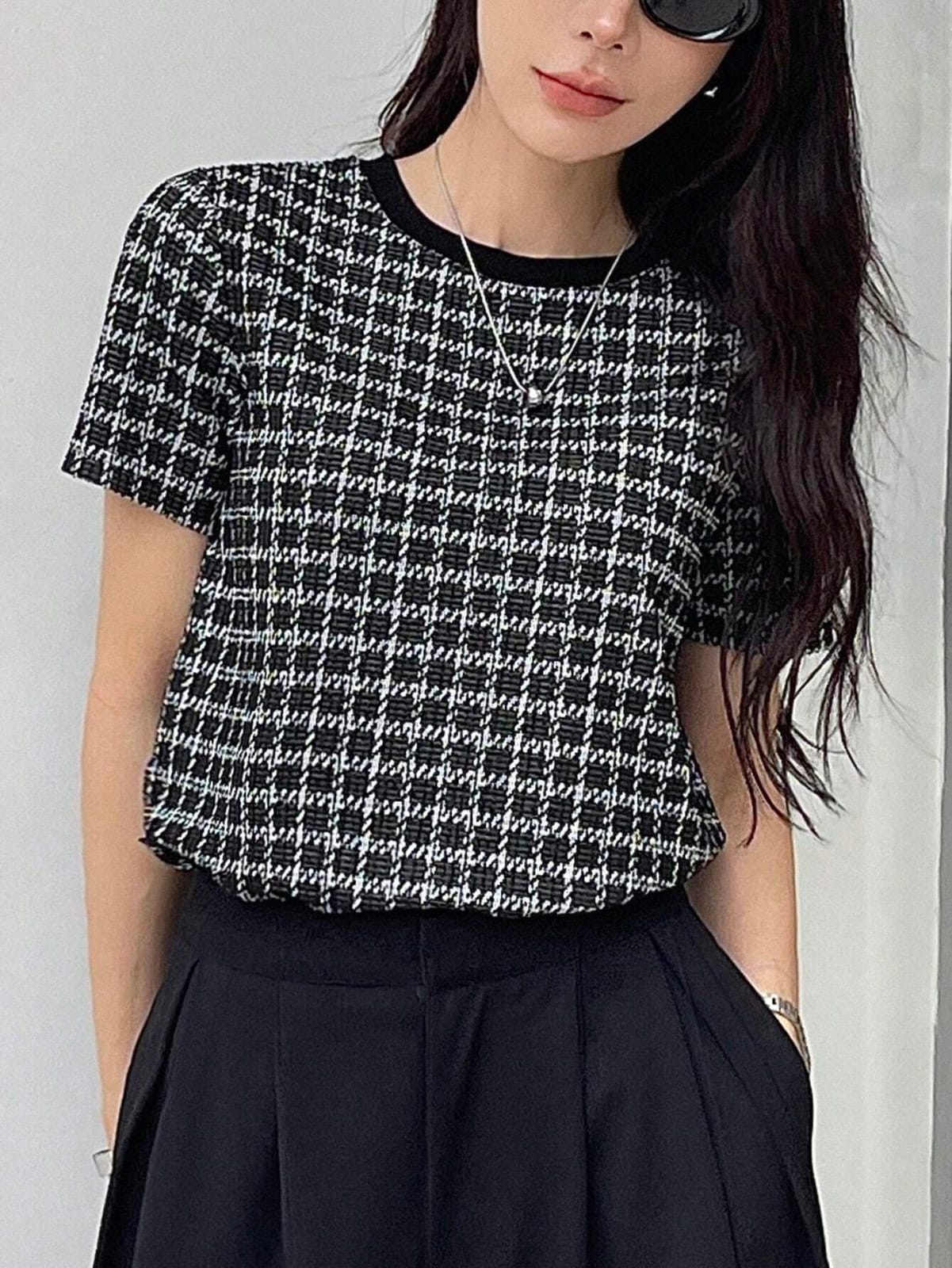 CAMISA DE MUJER NEGRA Y BLANCA