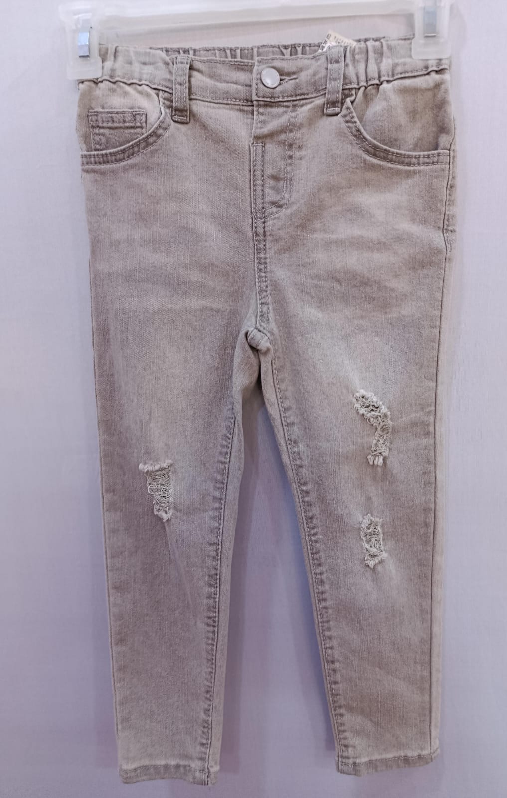 PANTALON DE NIÑO COLOR GRIS TALA 5 AÑOS 00000439