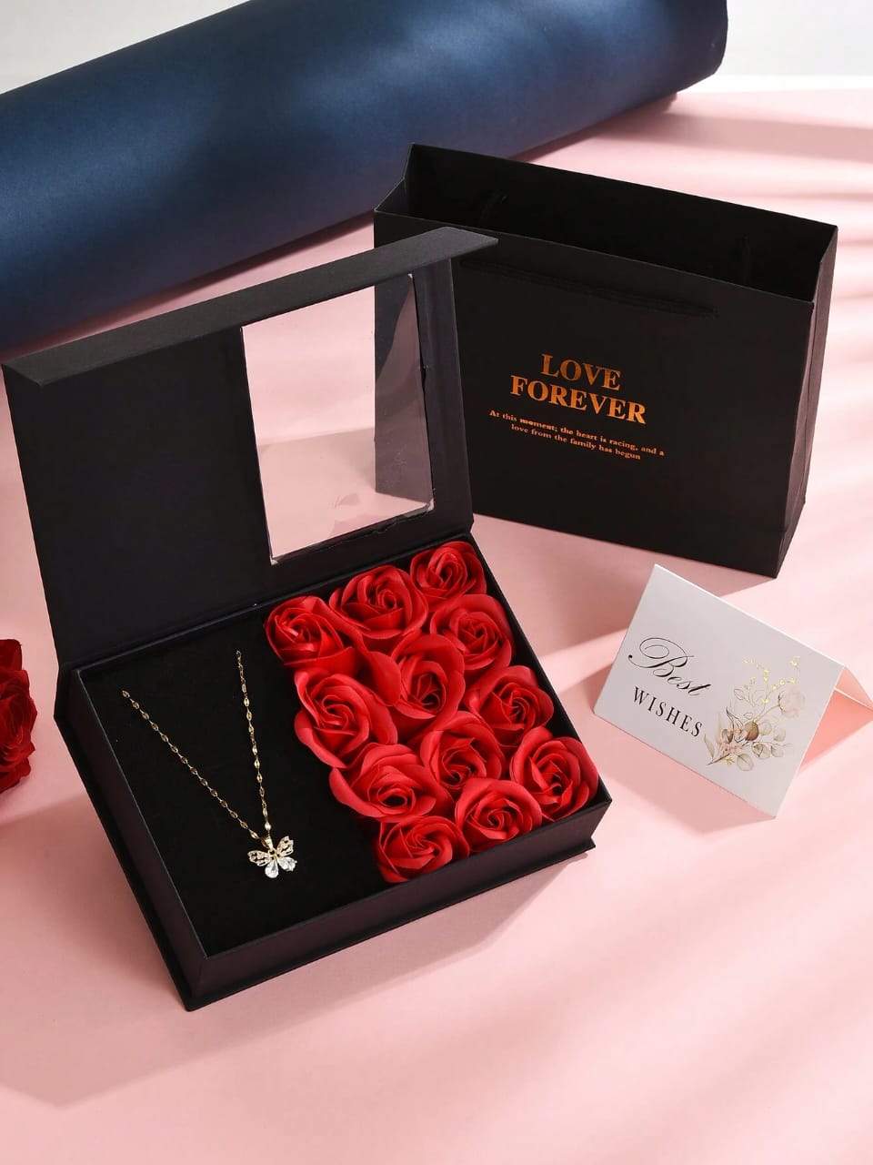 CAJITA CON ROSAS + CADENA