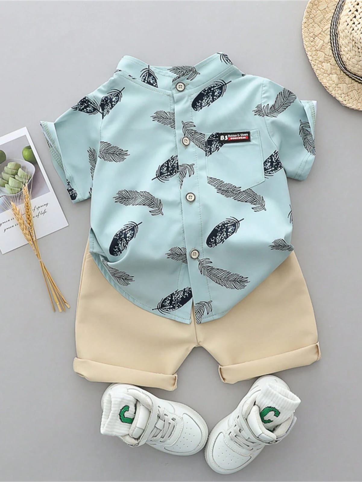 CONJUNTO CON DISEÑO DE HOJAS DE NIÑO