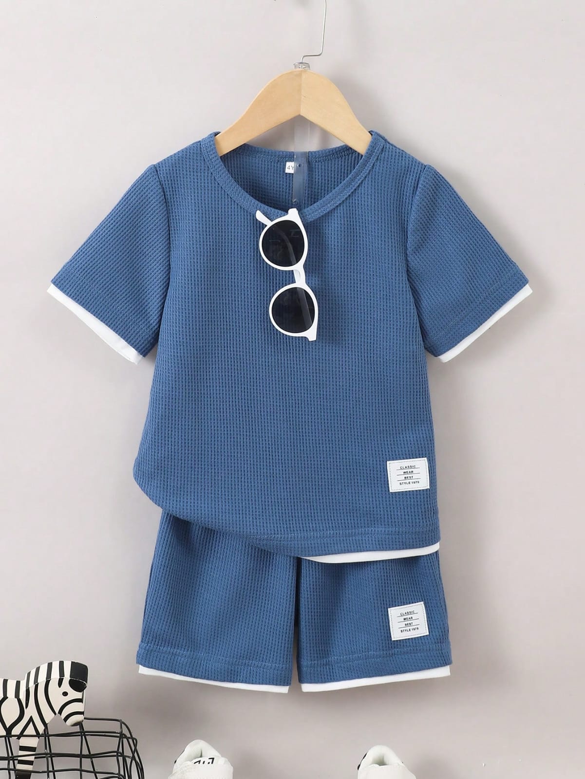 CONJUNTO AZUL CON BORDES BLANCO DE NIÑO 0008826