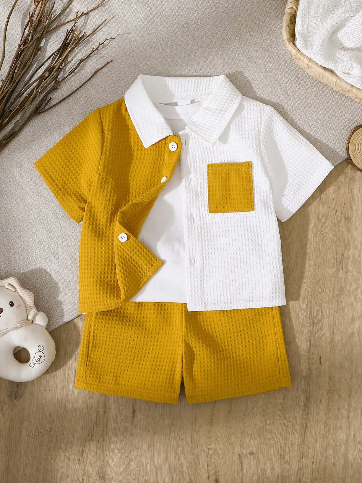 CONJUNTO BLANCO CON AMARILLO DE NIÑO 0008798