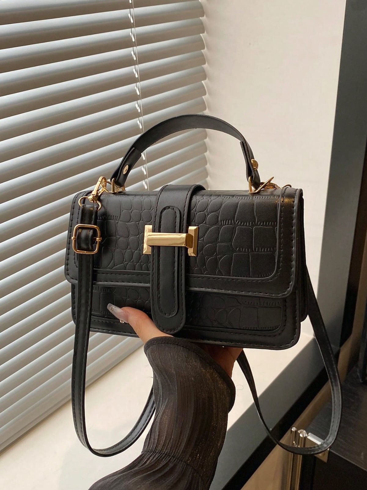 CARTERA  CASUAL DE MUJER