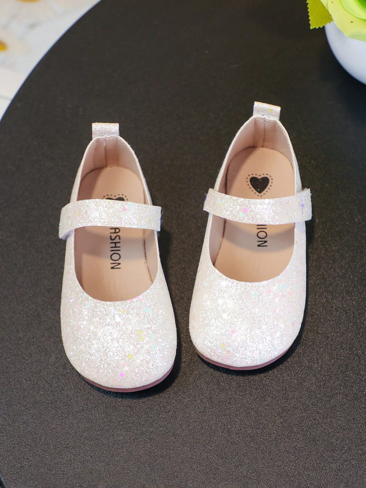 ZAPATOS CERRADOS DE NIÑA