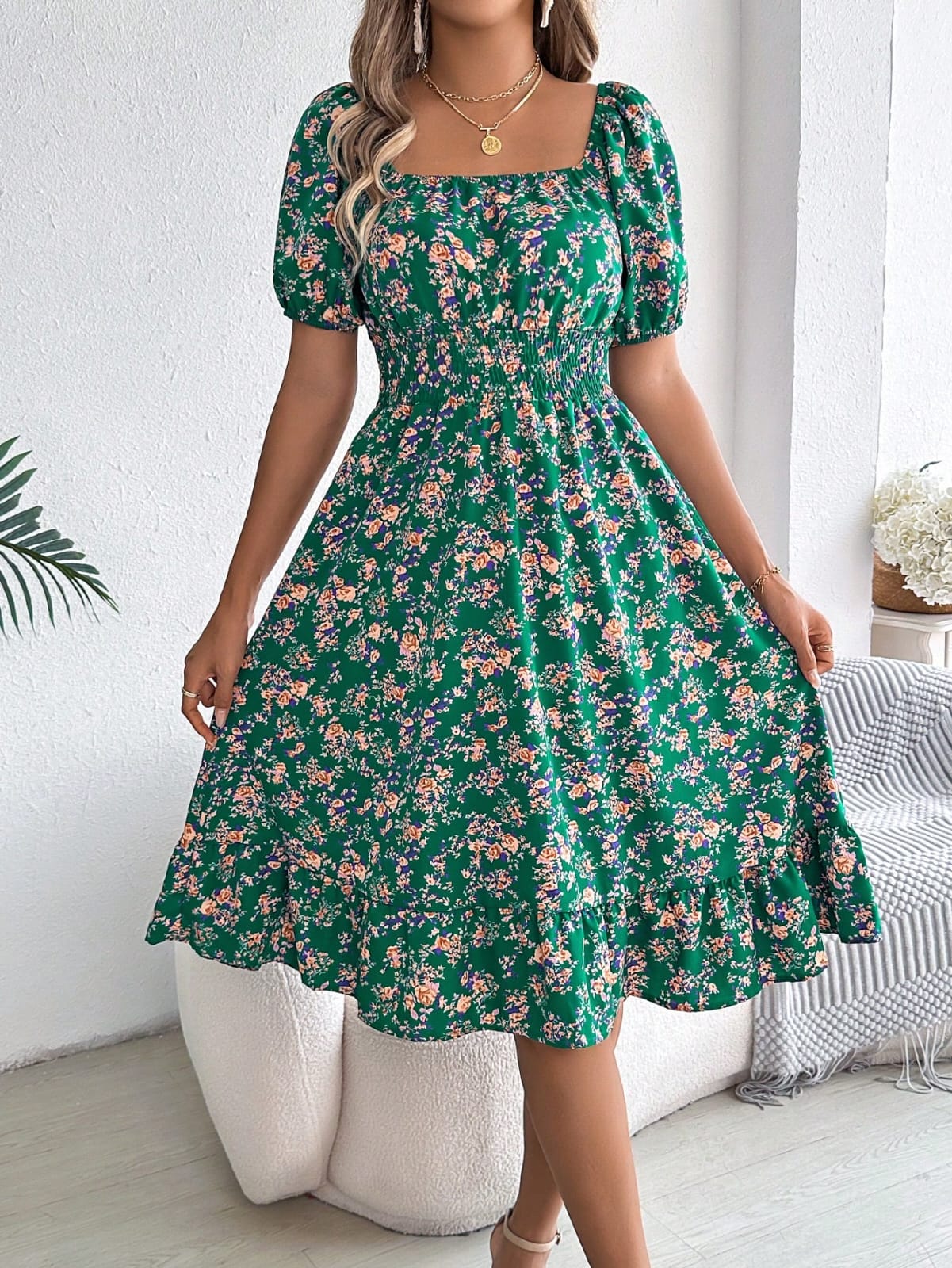 VESTIDO DE DAMA CON ESTILO DE FLOR