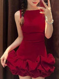 VESTIDO ROJO VINO CON VUELOS EN LA PARTE BAJA
