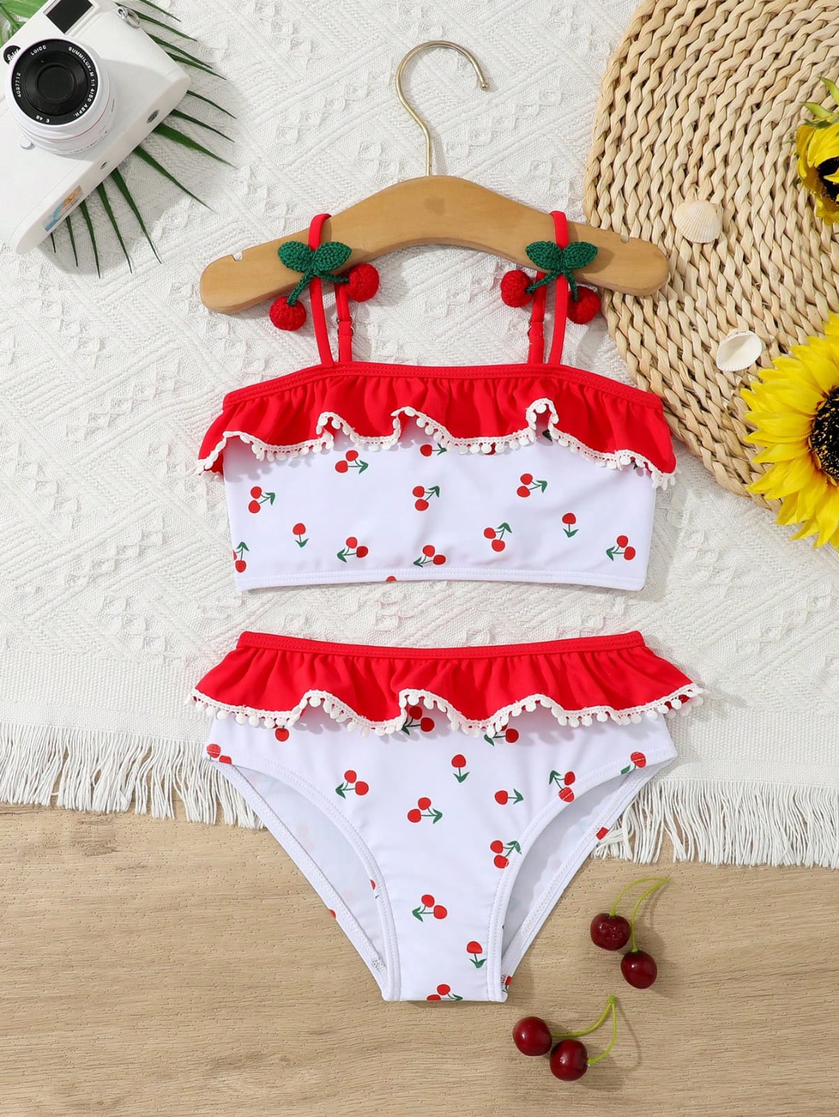 TRAJE DE BAÑO DE CEREZAS DE NIÑA
