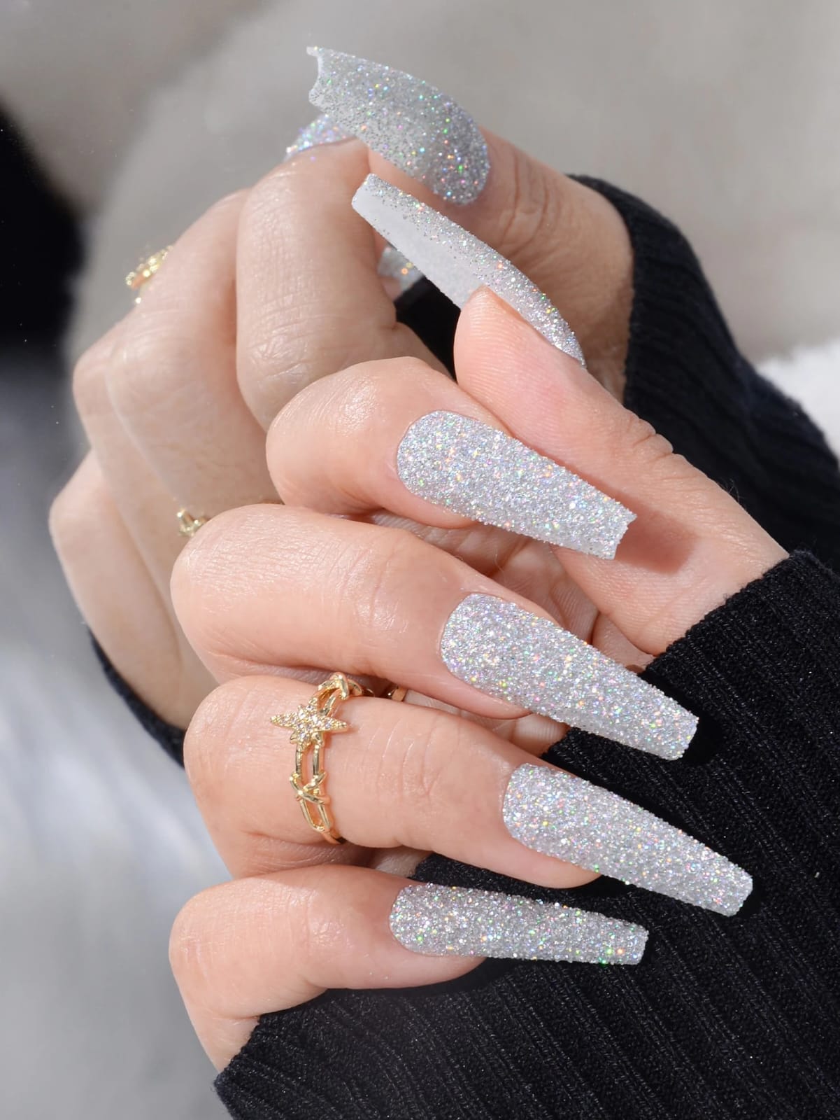 CAJITA DE UÑAS POSTIZAS