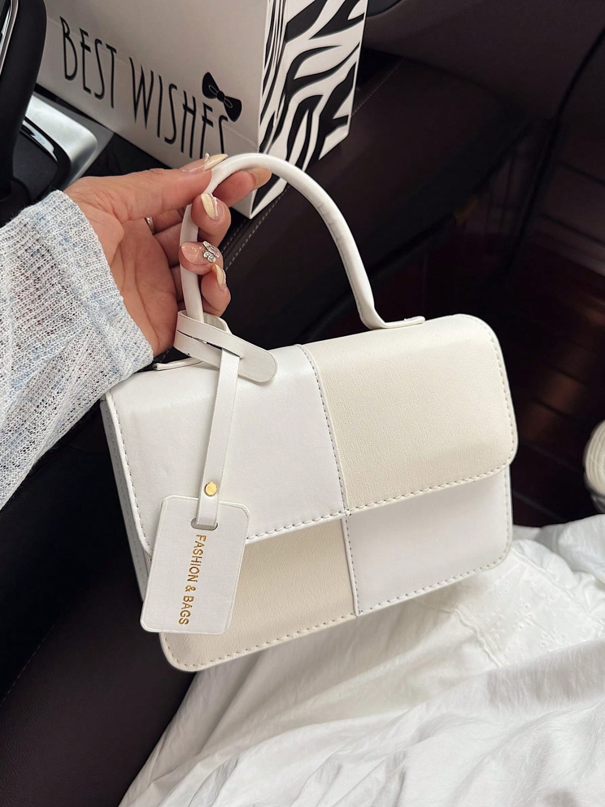 CARTERA COLOR BLANCA