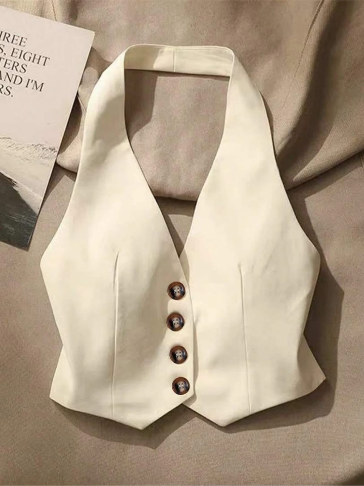 CHALECO COLOR BEIGE