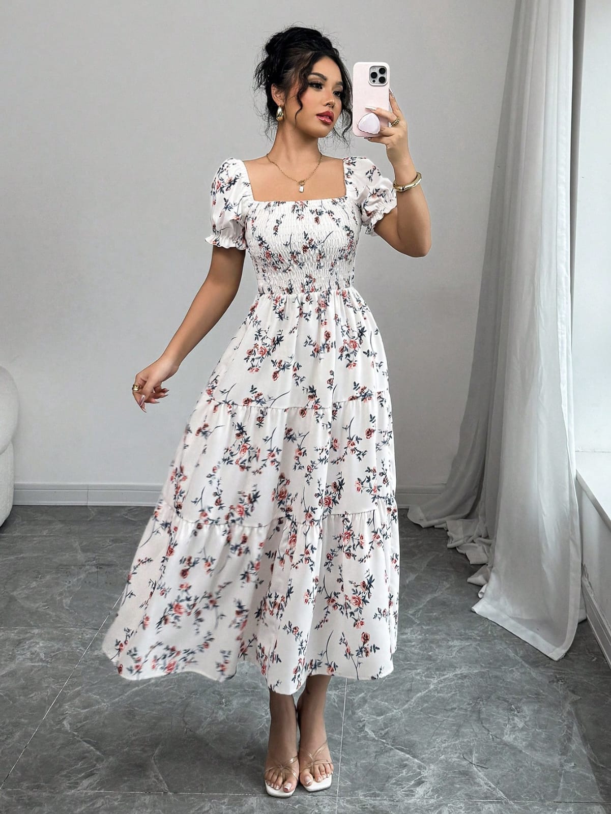 VESTIDO DE MUJER CON ESTAMPADO FLORAL