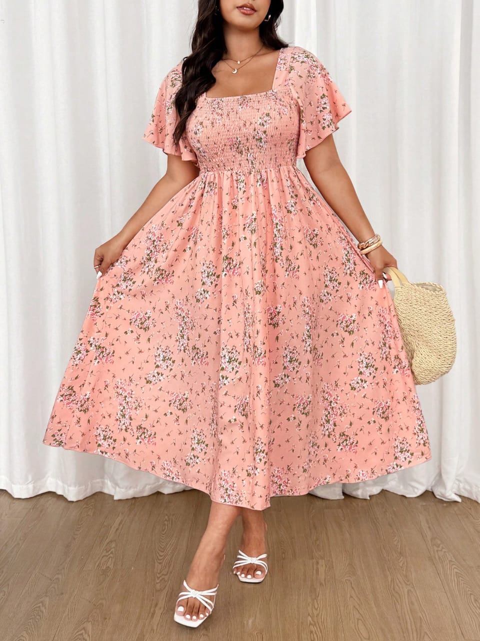 VESTIDO DE MUJER CUELLO CUADRADO CON ESTAMPADO FLORAL