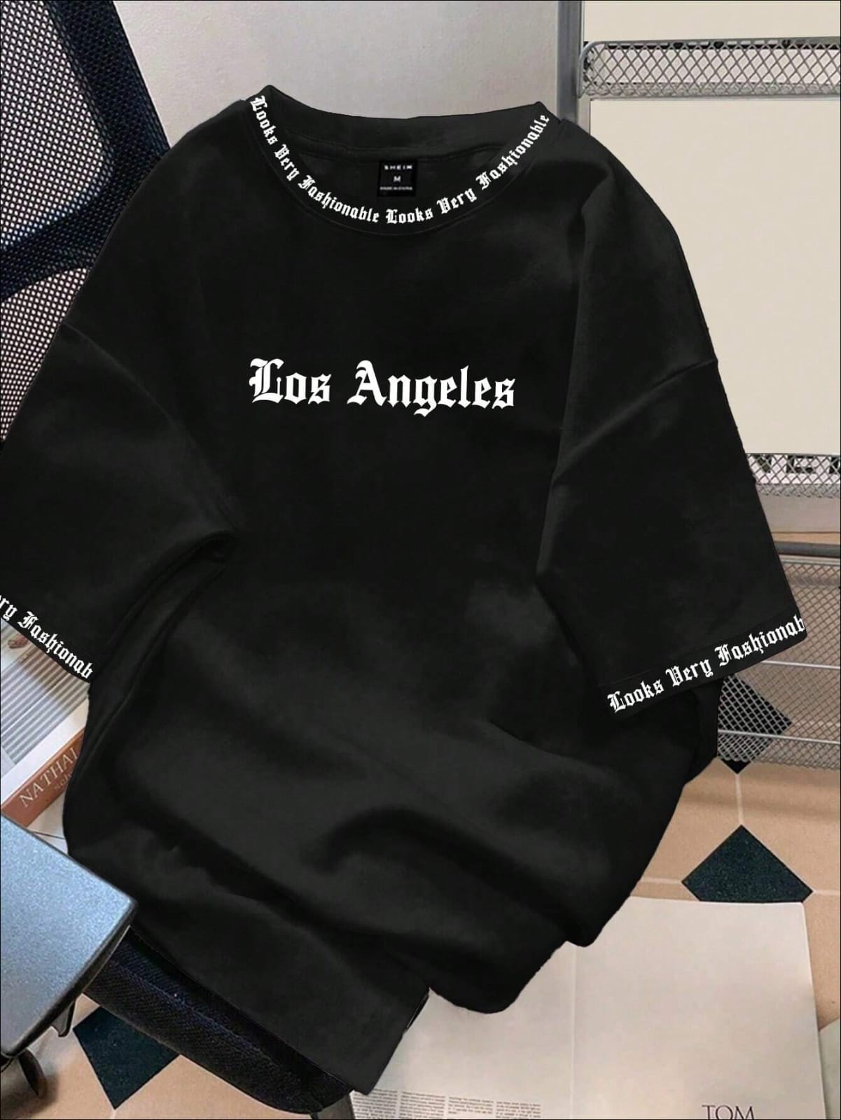 CAMISA DE LOS ANGELES NEGRA LETRAS BLANCAS