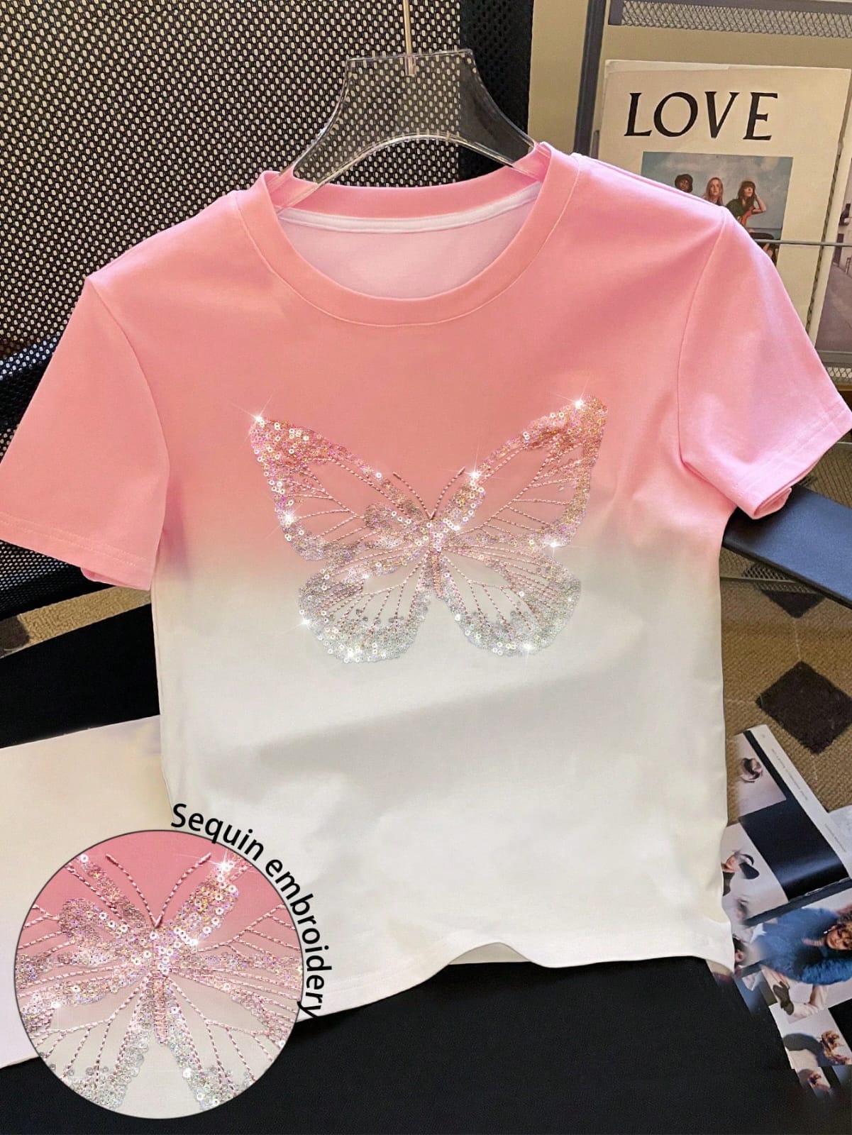CAMISA DE MUJER CON DISEÑO DE MARIPOSA