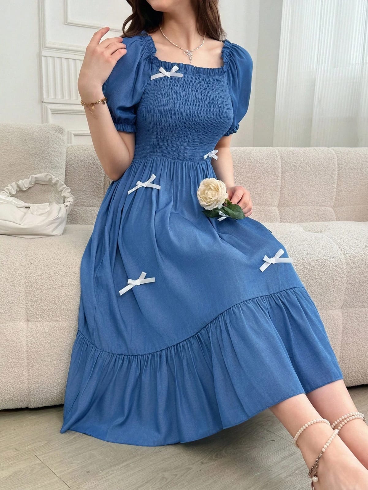 VESTIDO PARA ADOLECENTE Y DECORACION DE LAZOS
