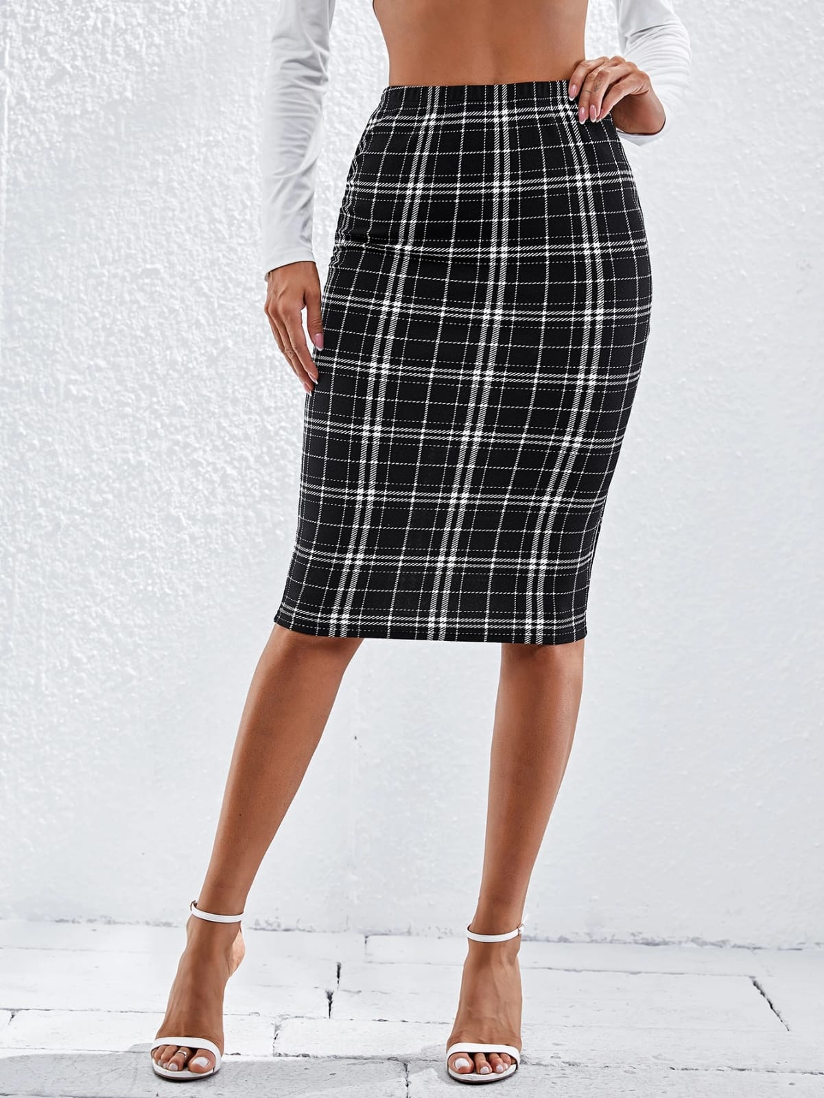 FALDA BLANCO Y NEGRO DE MUJER