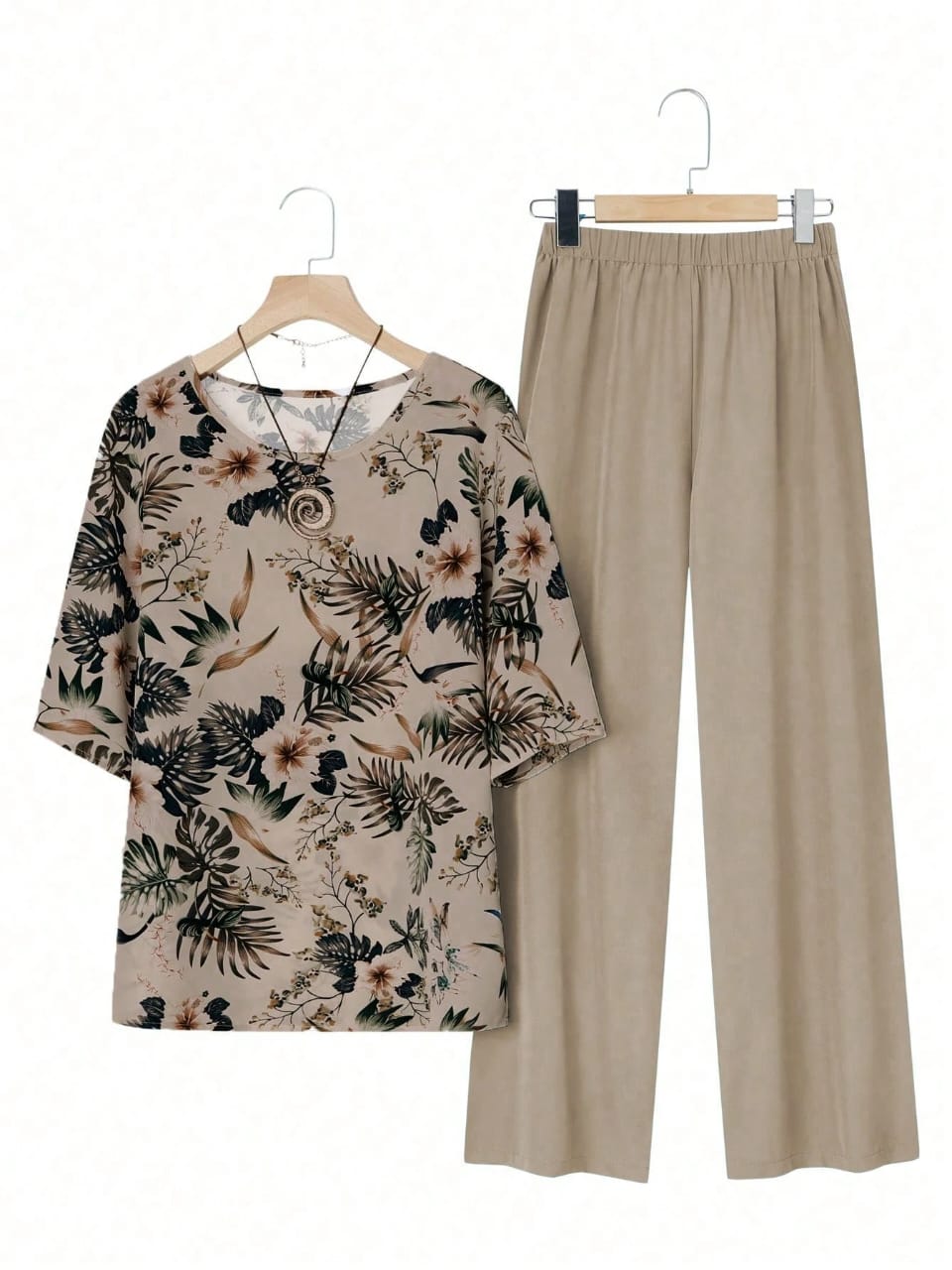 CONJUNTO DE MUJER 2 PIEZAS BLUSA Y PANTALONETA
