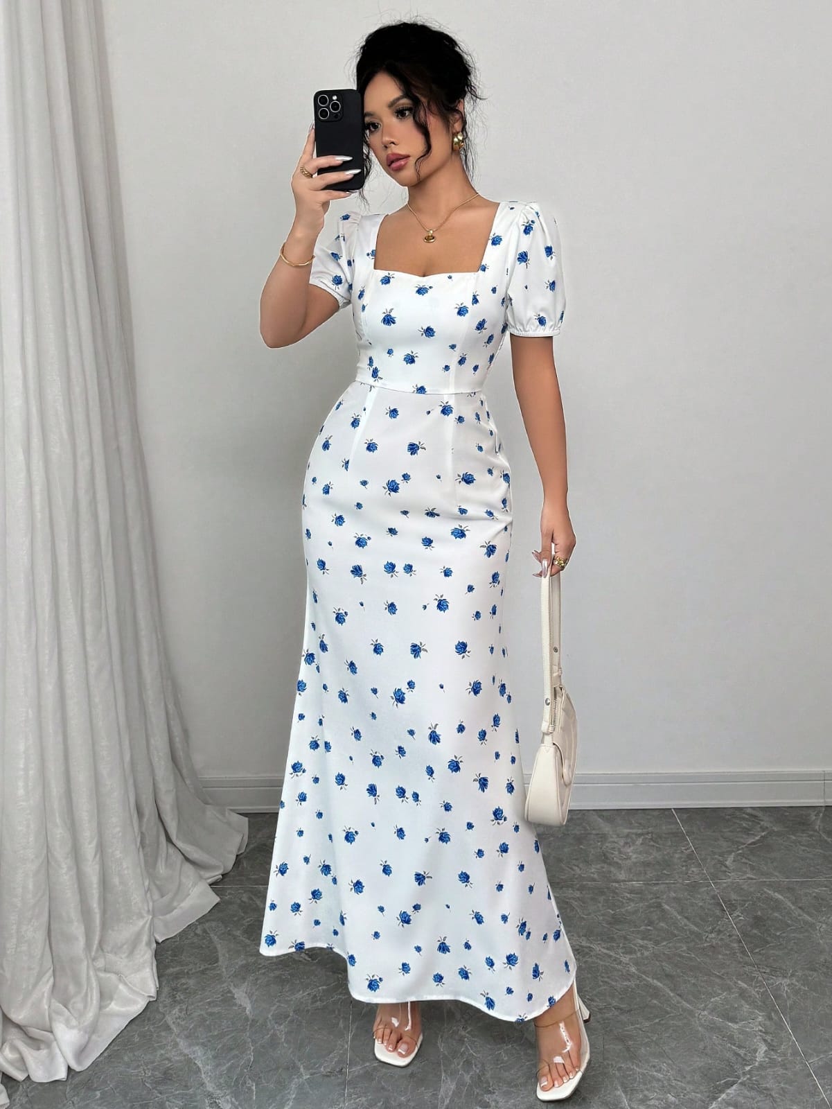 VESTIDO BLANCO LARGO PEGADO CON ELASTICO EN LA ESPALDA