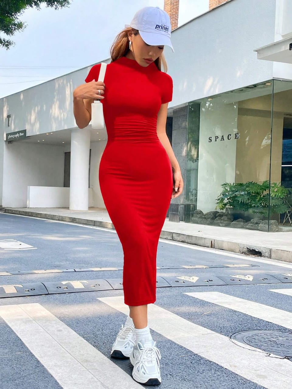 VESTIDO ROJO LARGO PEGADO