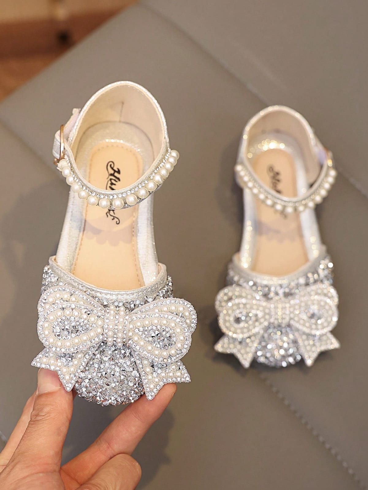 SANDALIAS DE NIÑA