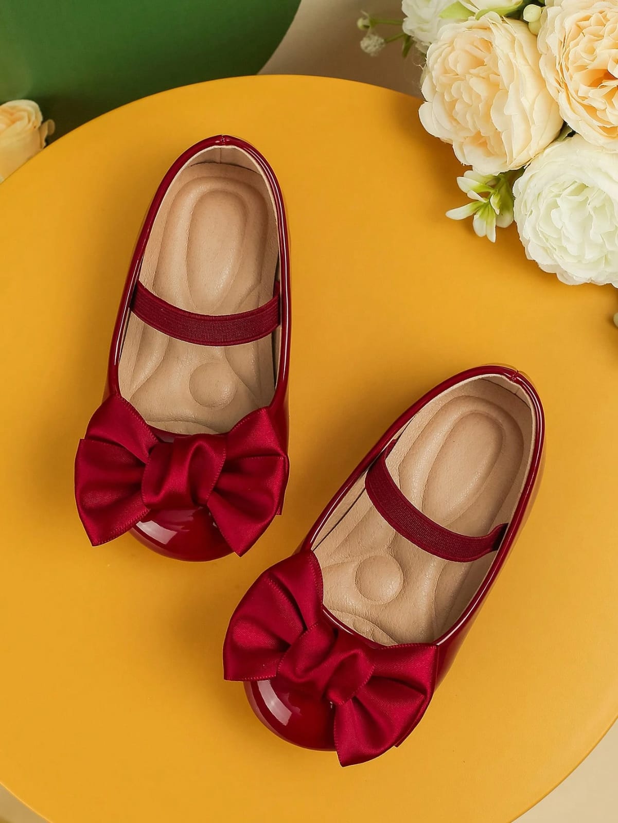 ZAPATO CERRADO DE NIÑA