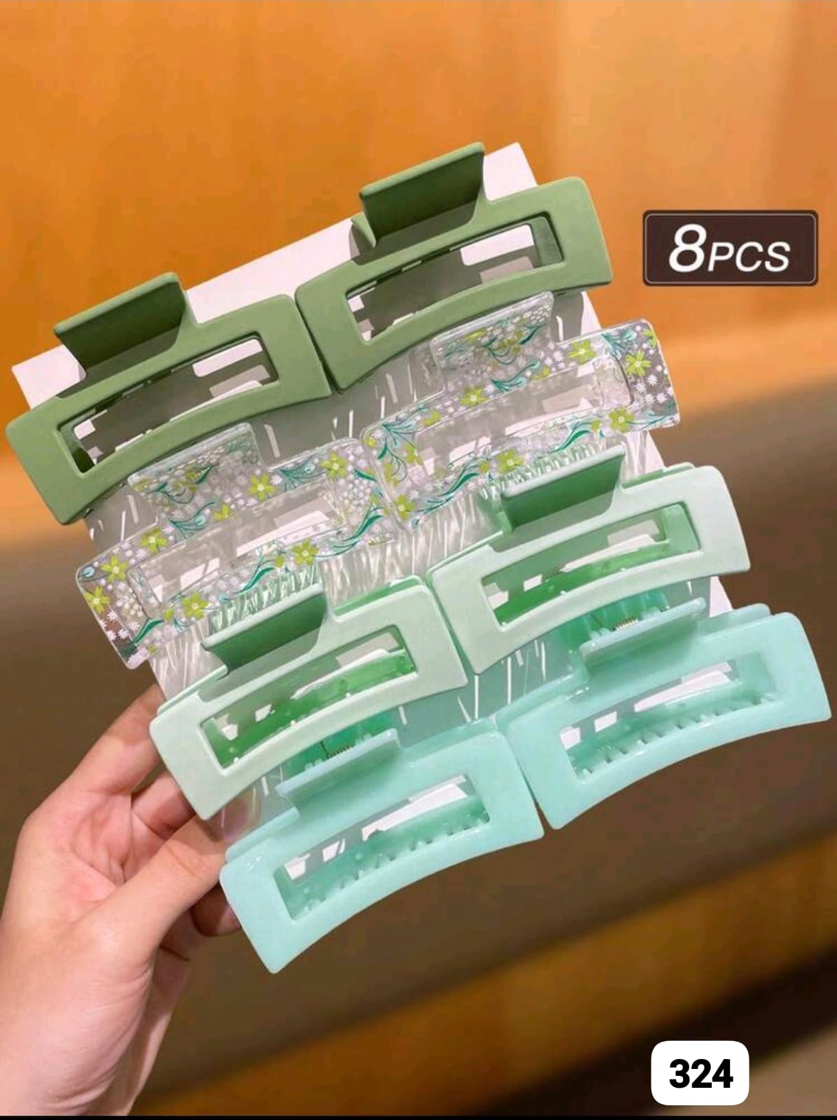 8 PIEZAS DE GANCHOS TONOS VERDES