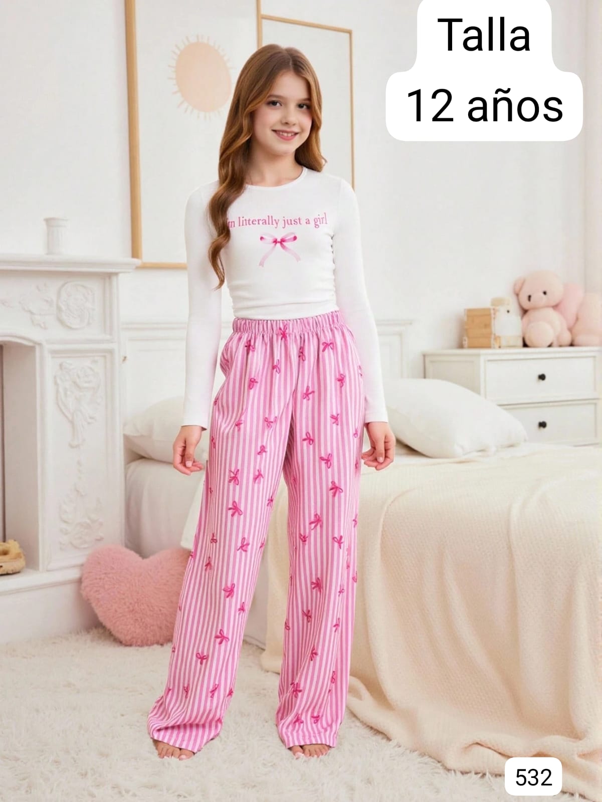 CONJUNTO DE PANTALONETA Y CAMISA MANGA LARGA BLANCA