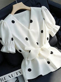 BLUSA BLANCA CON PUNTOS NEGROS  DE MUJER