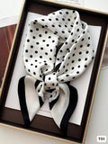 VANDANA BLANCA CON LUNARES
