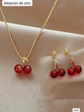 JUEGO DE CADENA + ARETES DE CEREZA